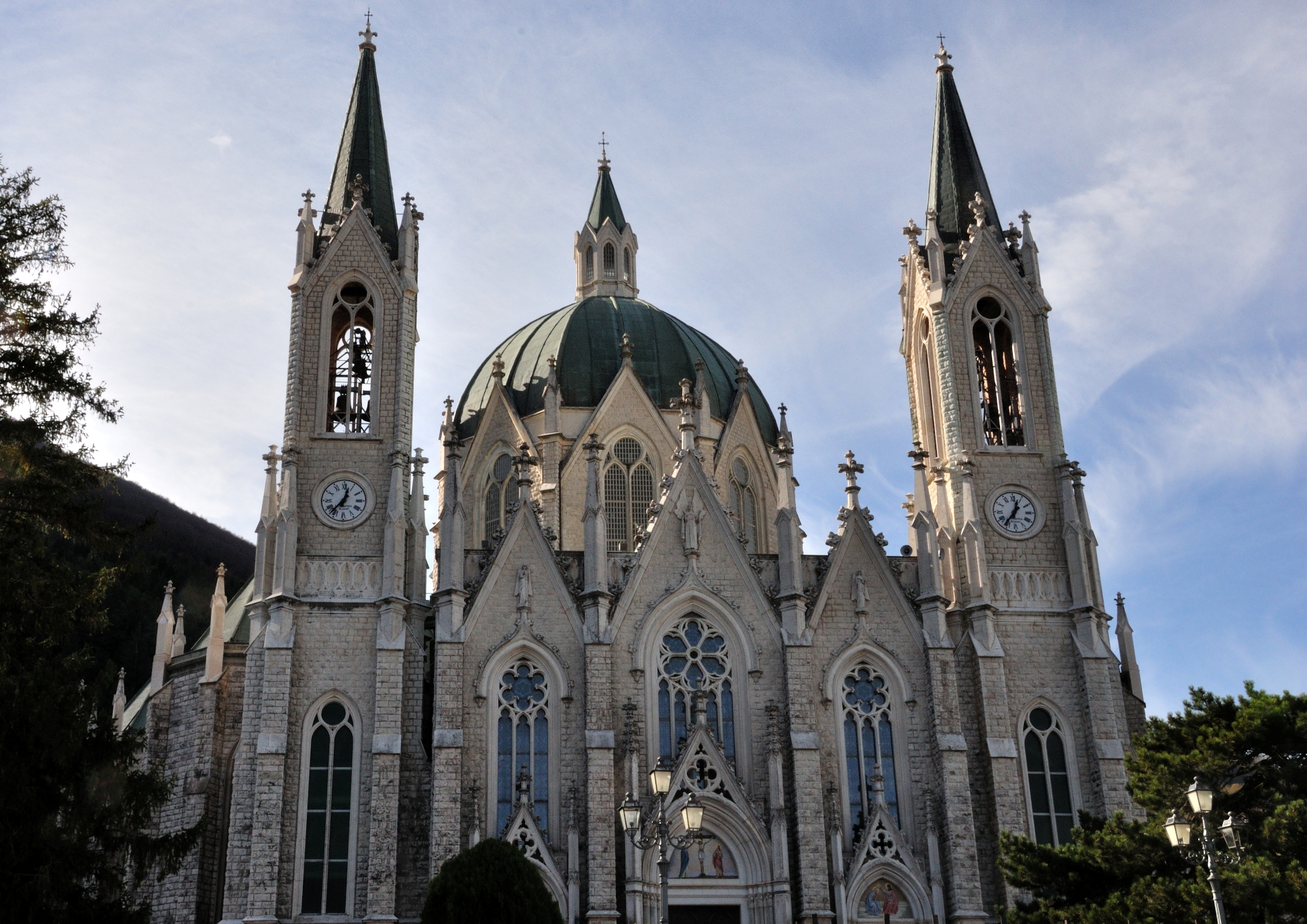 Santuario di Maria Santissima Addolorata - Paduli | Secret World Trip Planner