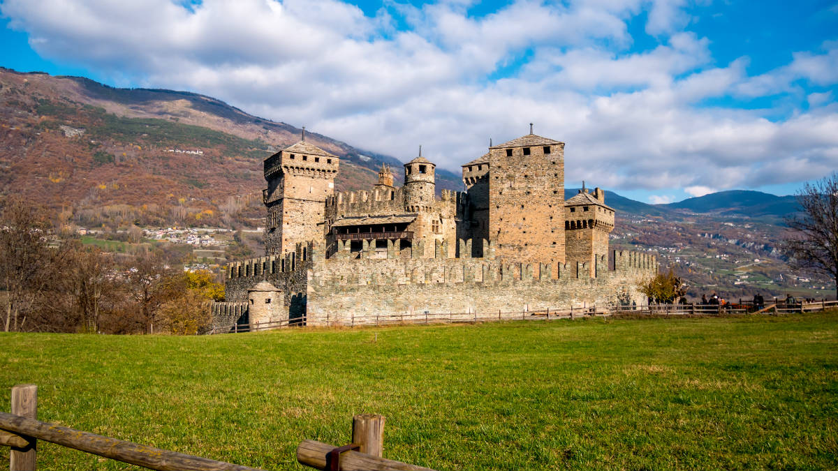 Castello di Fenis - Fénis | Secret World Trip Planner