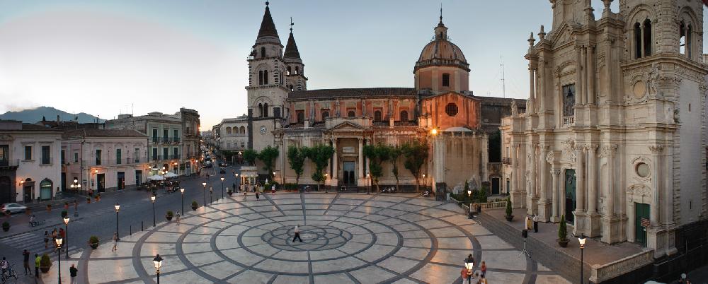 Piazza Duomo - Acireale | Secret World Trip Planner