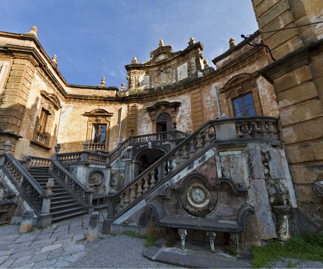 Villa Palagonia detta anche Villa dei Mostri — Bagheria