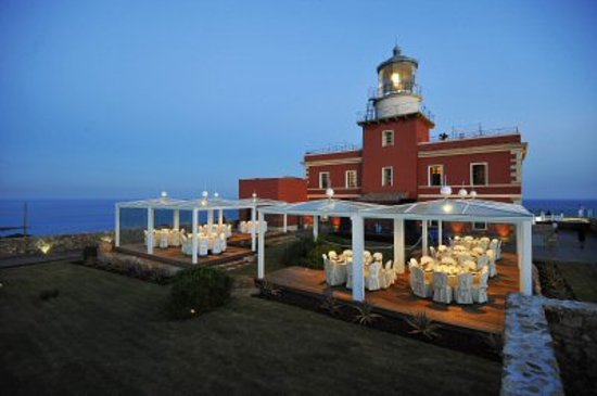 Faro di Capo Spartivento - Faro di Capo Spartivento | Secret World Trip Planner
