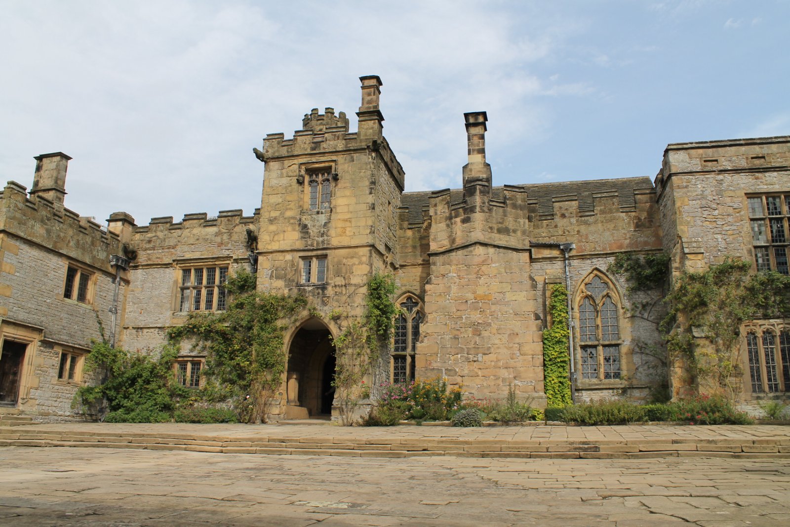 Haddon Hall and the movies of Jane Eyre - Bakewell | Secret World Trip Planner
