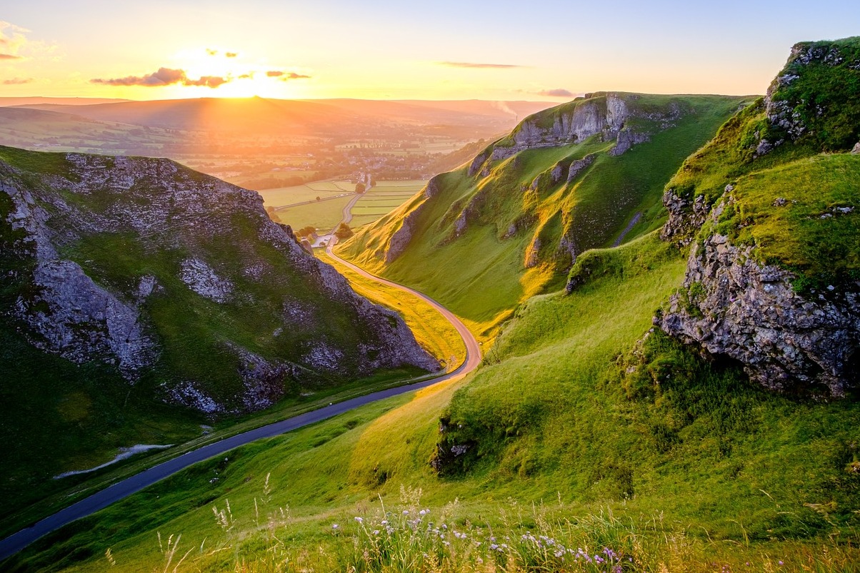 Buxton is a spa town in Derbyshire, England - Buxton | Secret World Trip Planner