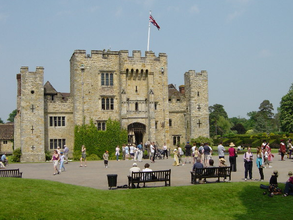 Hever kastély és Anne Boleyn - Edenbridge | Secret World Trip Planner