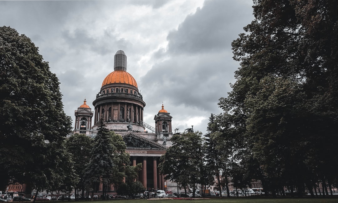 Cathédrale Saint-Isaac, Saint-Pétersbourg - Sankt-Peterburg | Secret World Trip Planner