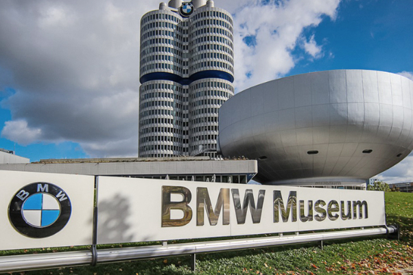 BMW Welt and Museum - A place for motor lovers — München
