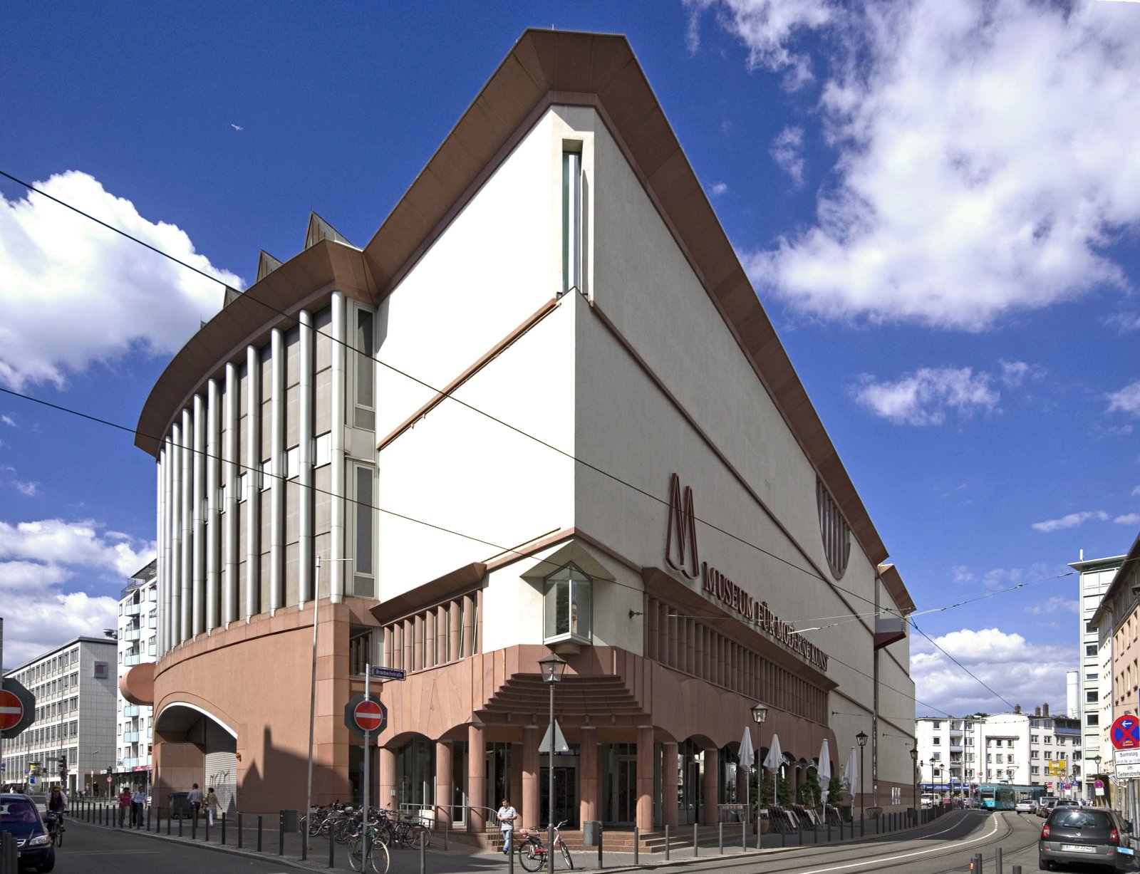 Musée d'art moderne de Francfort - Frankfurt am Main | Secret World Trip Planner