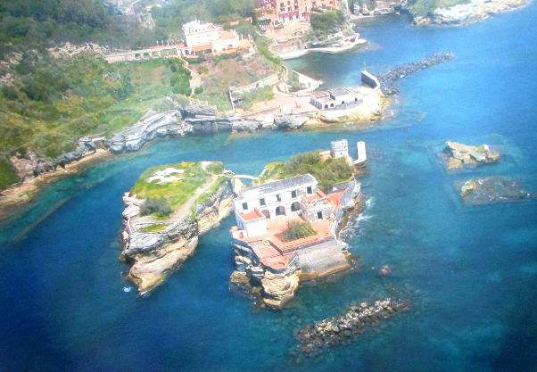 Naples : Zone archéologique marine de Gaiola - Napoli | Secret World Trip Planner