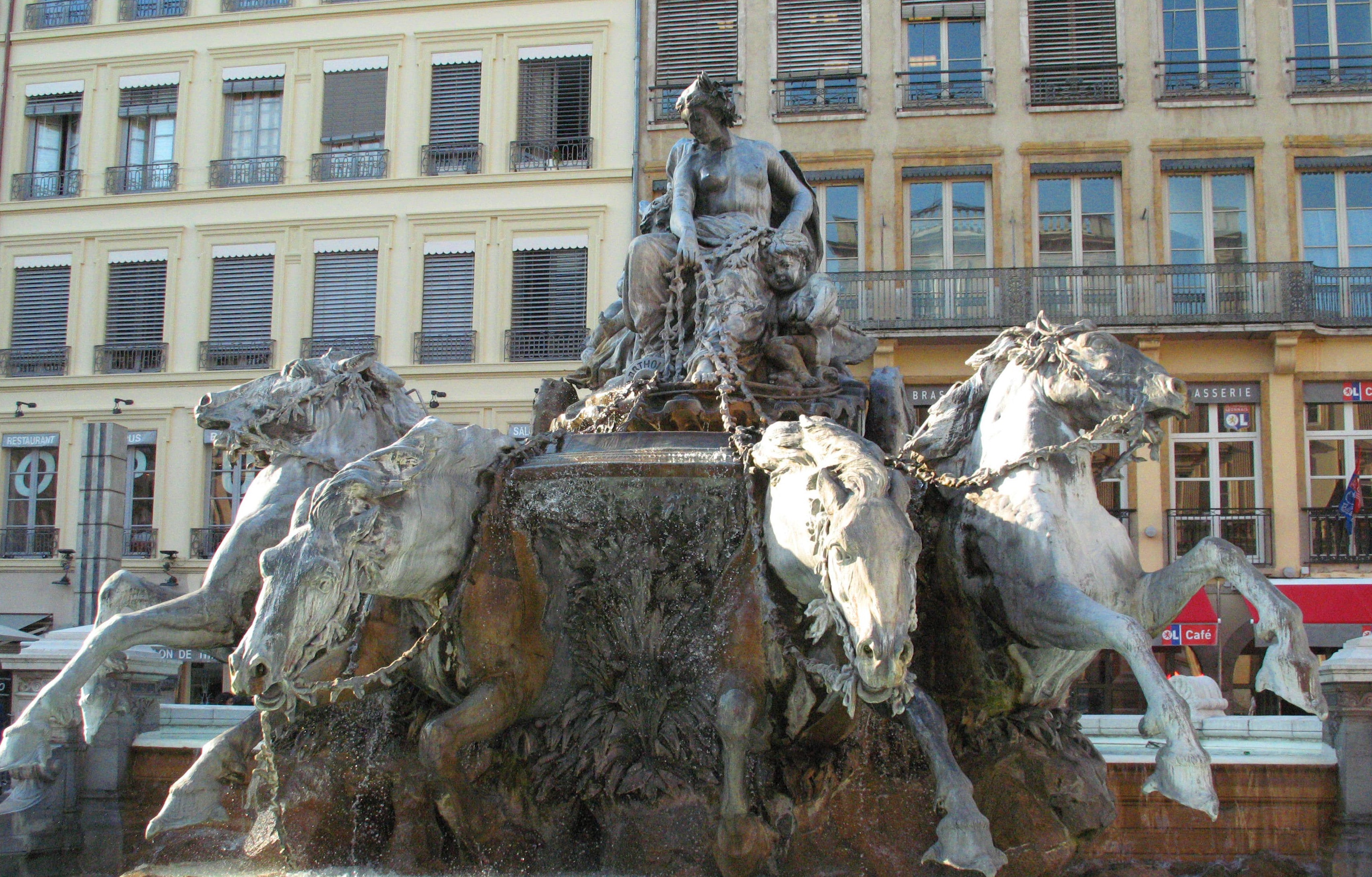 Lyon : Fontaine Bartholdi — Lyon