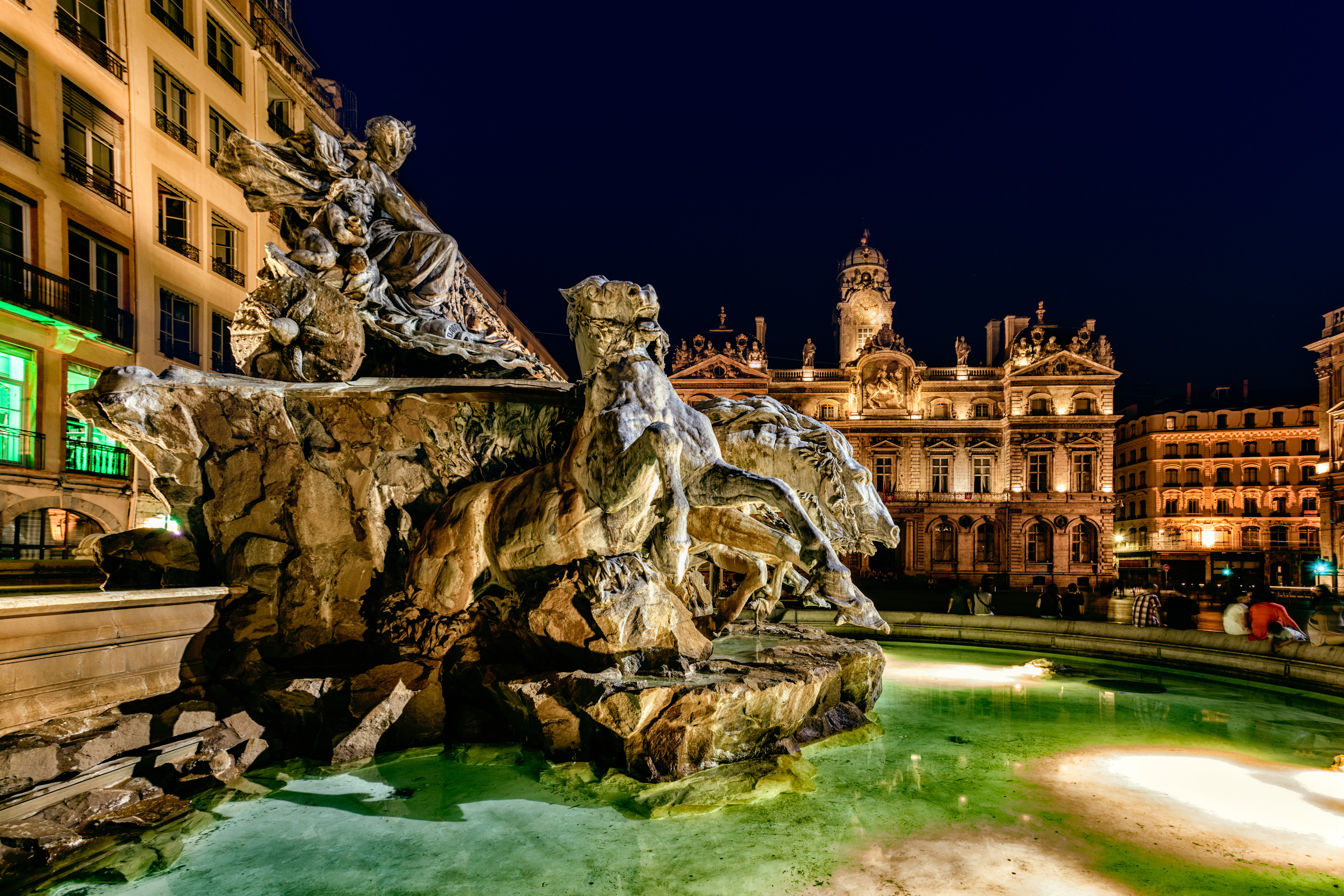 Lyon : Fontaine Bartholdi - Lyon | Secret World Trip Planner