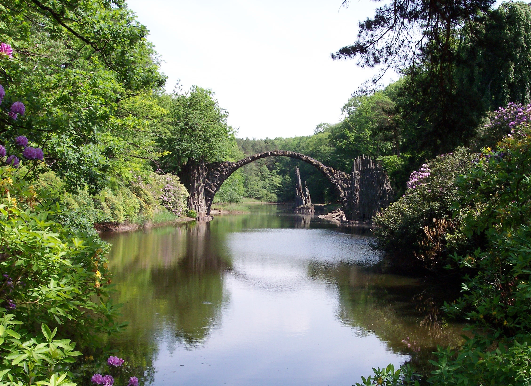 Rakotzbrucke, le pont du diable - Gablenz | Secret World Trip Planner