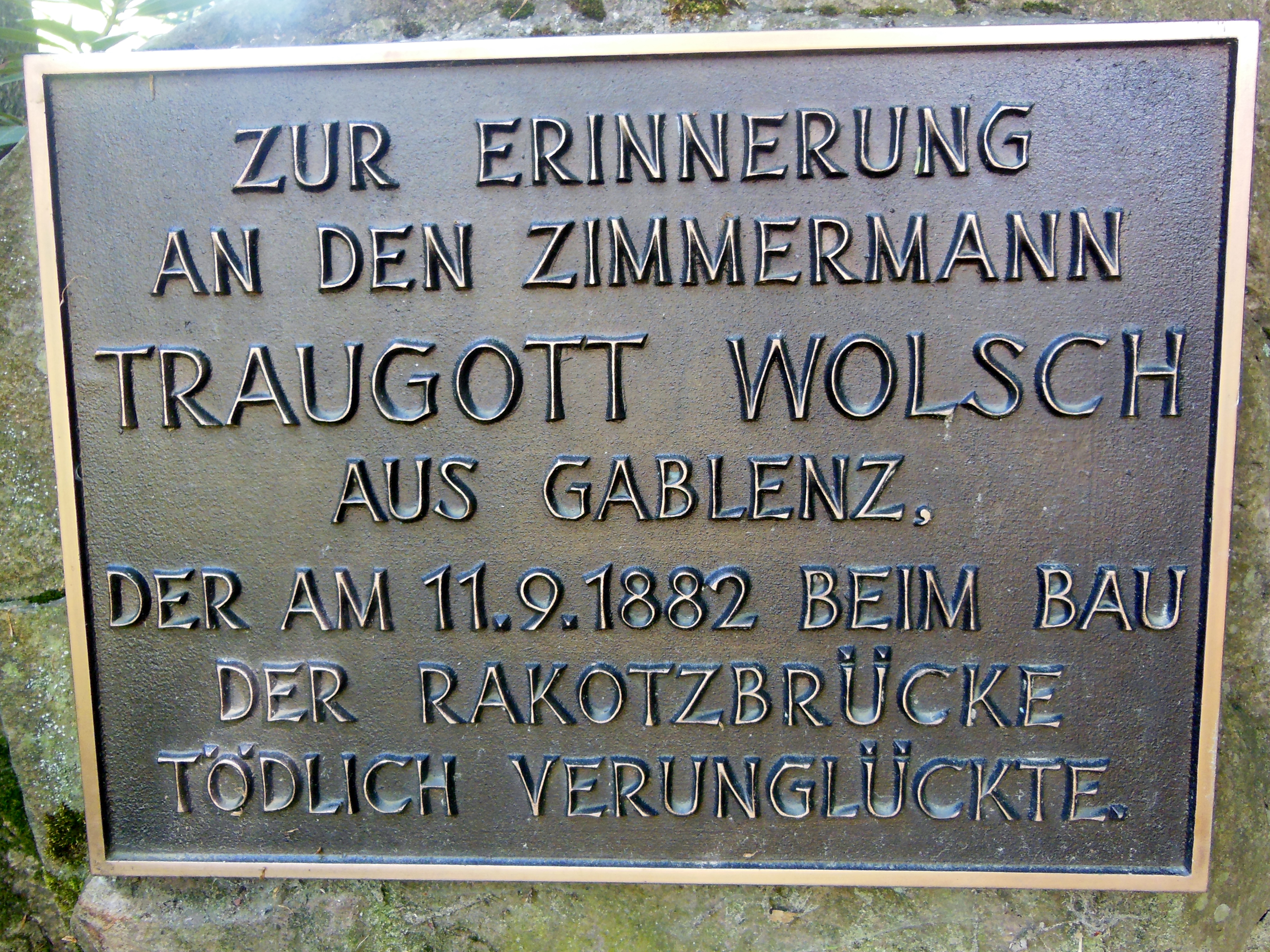 Rakotzbrucke, le pont du diable - Gablenz | Secret World Trip Planner
