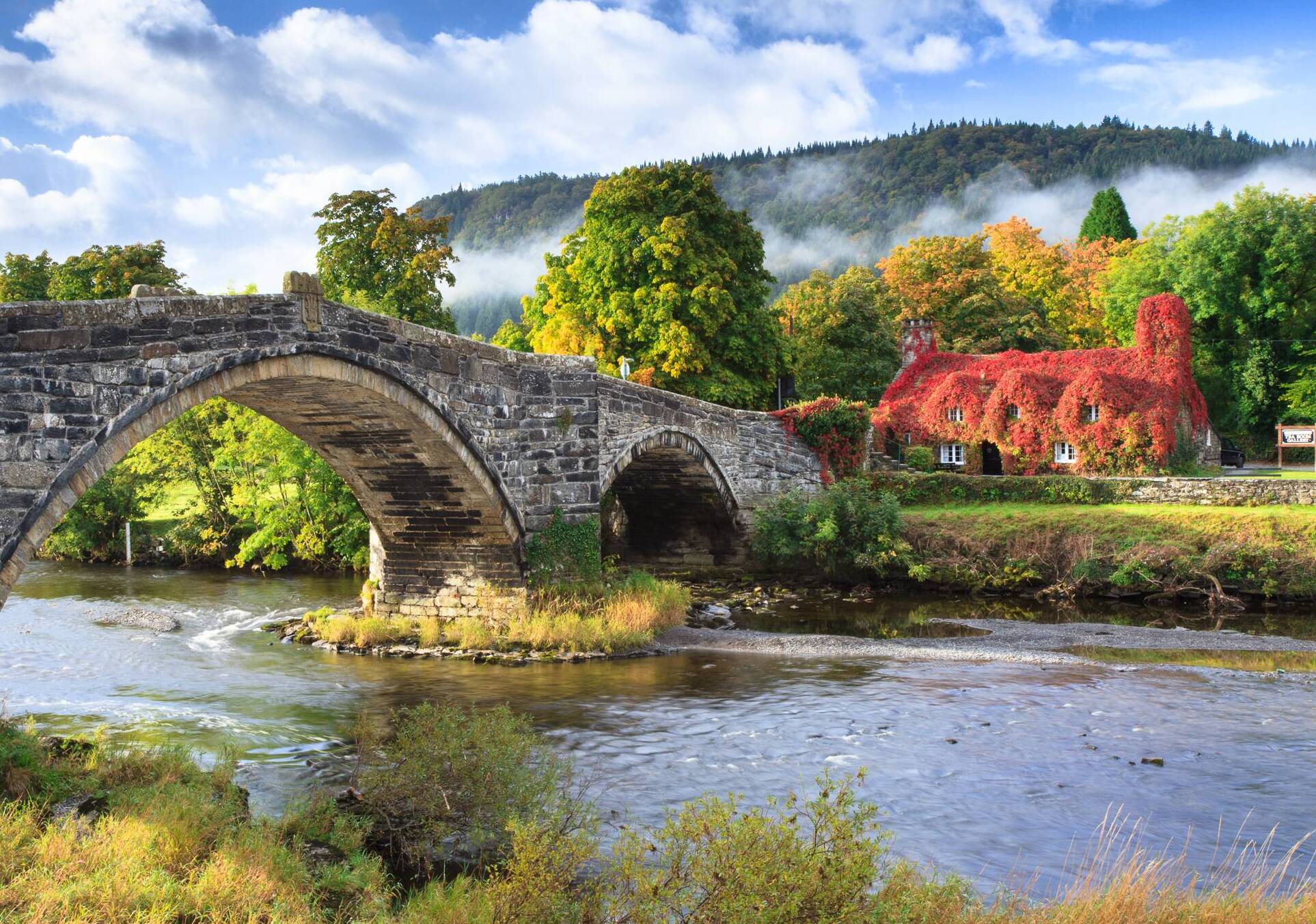 Un pittoresque salon de thé construit en 1480 — Llanrwst