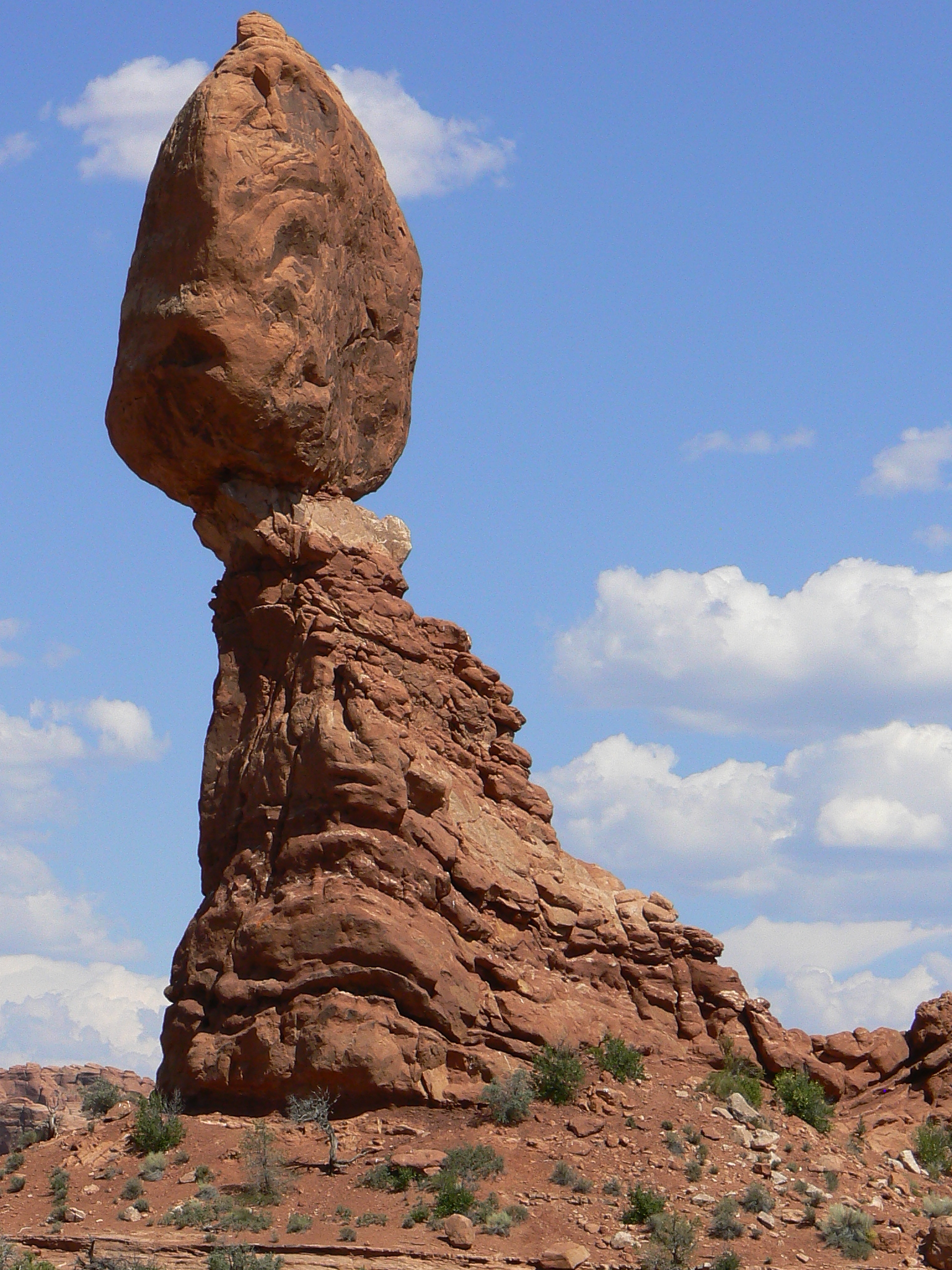 Balanced Rock in Arches National Park - Moab | Secret World Trip Planner