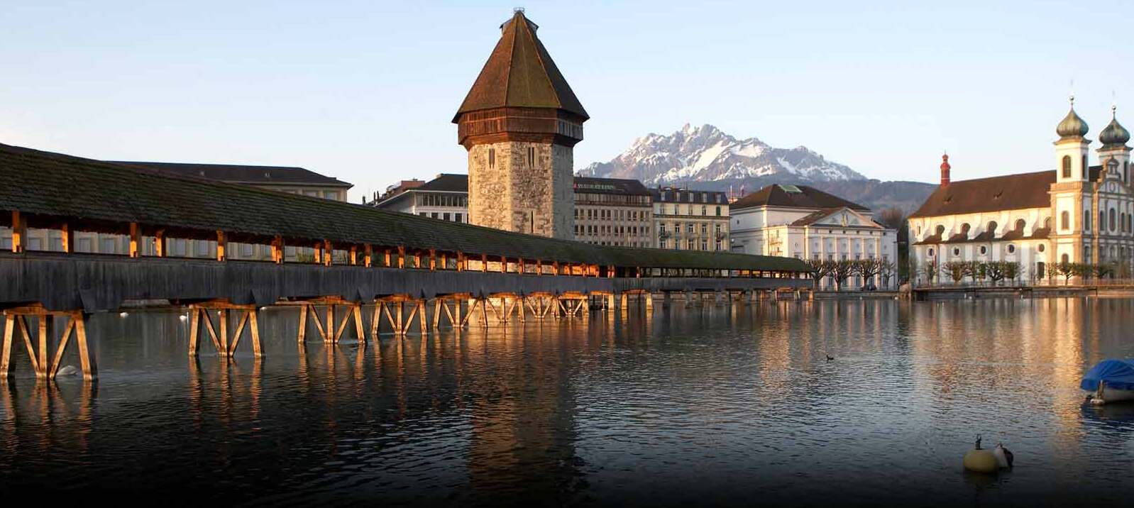 De Kapelbrug (Kapellbrücke) - Lucerna | Secret World Trip Planner