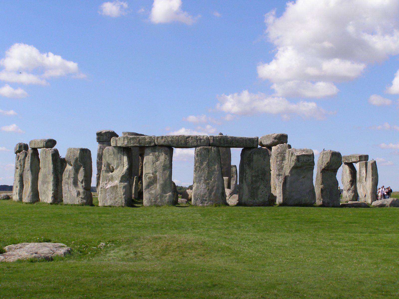 Stonehenge – one of the wonders of the world - Salisbury | Secret World Trip Planner