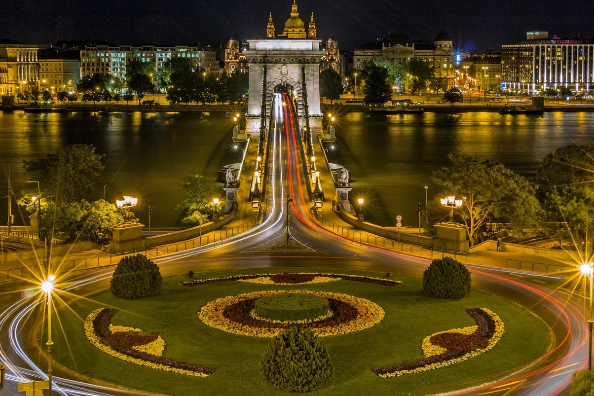 Pont des chaînes de Szechenyi Budapest - Budapest | Secret World Trip Planner