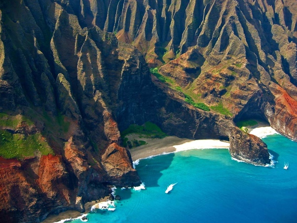 Plage de Honopu, également connue sous le nom de Cathedral Beach — Honopu Beach
