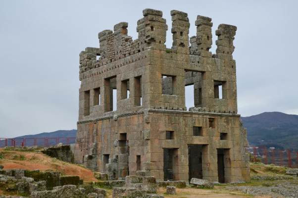 La tour de Centum Cellas — Colmeal da Torre