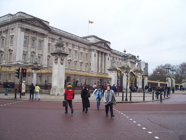 Buckingham Palace | Det britiske monarkis hjerte - Londra | Secret World Trip Planner