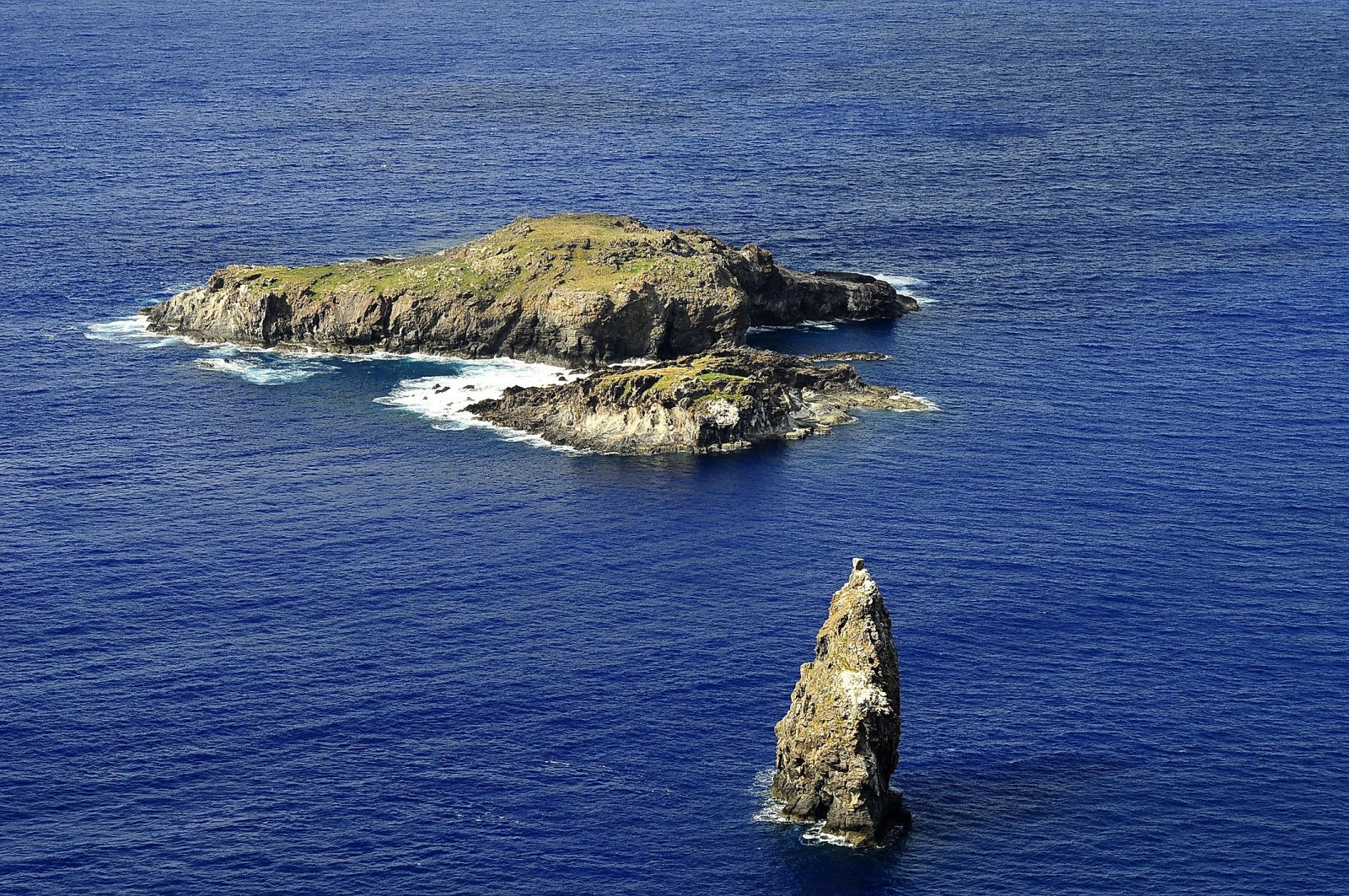 Easter Island (Rapa Nui) in the Pacific Ocean - Isola di Pasqua | Secret World Trip Planner