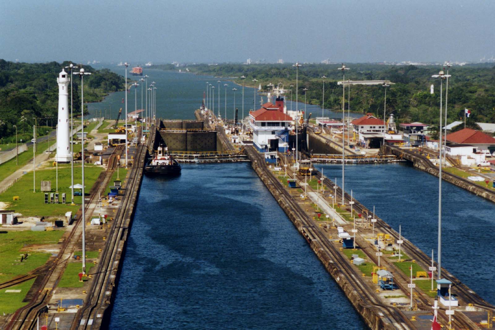 Le canal de Panama - Canale di Panama | Secret World Trip Planner