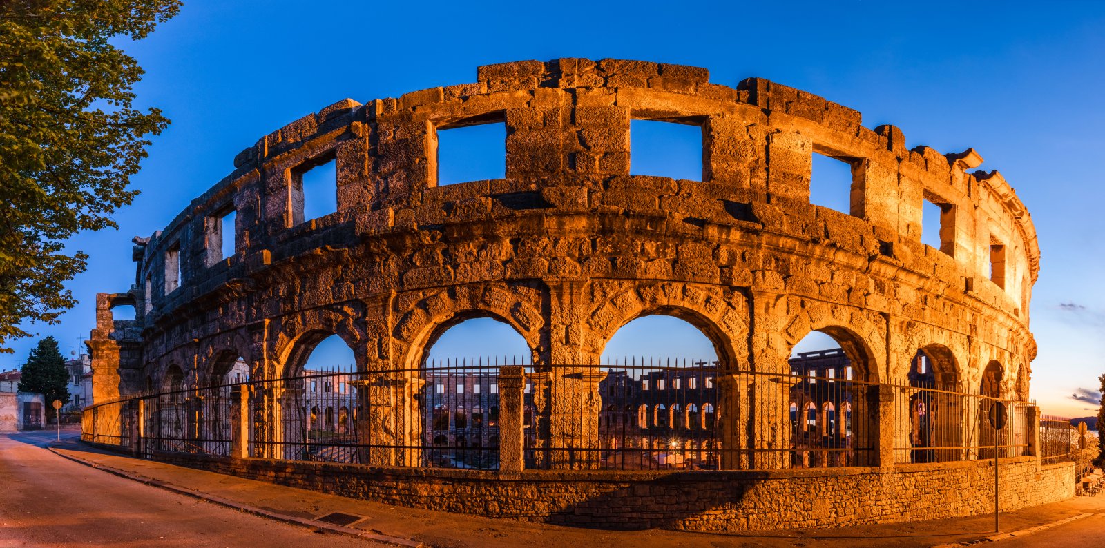 L'arène de Pula est la sixième plus grande arène romaine conservée. - Pula | Secret World Trip Planner