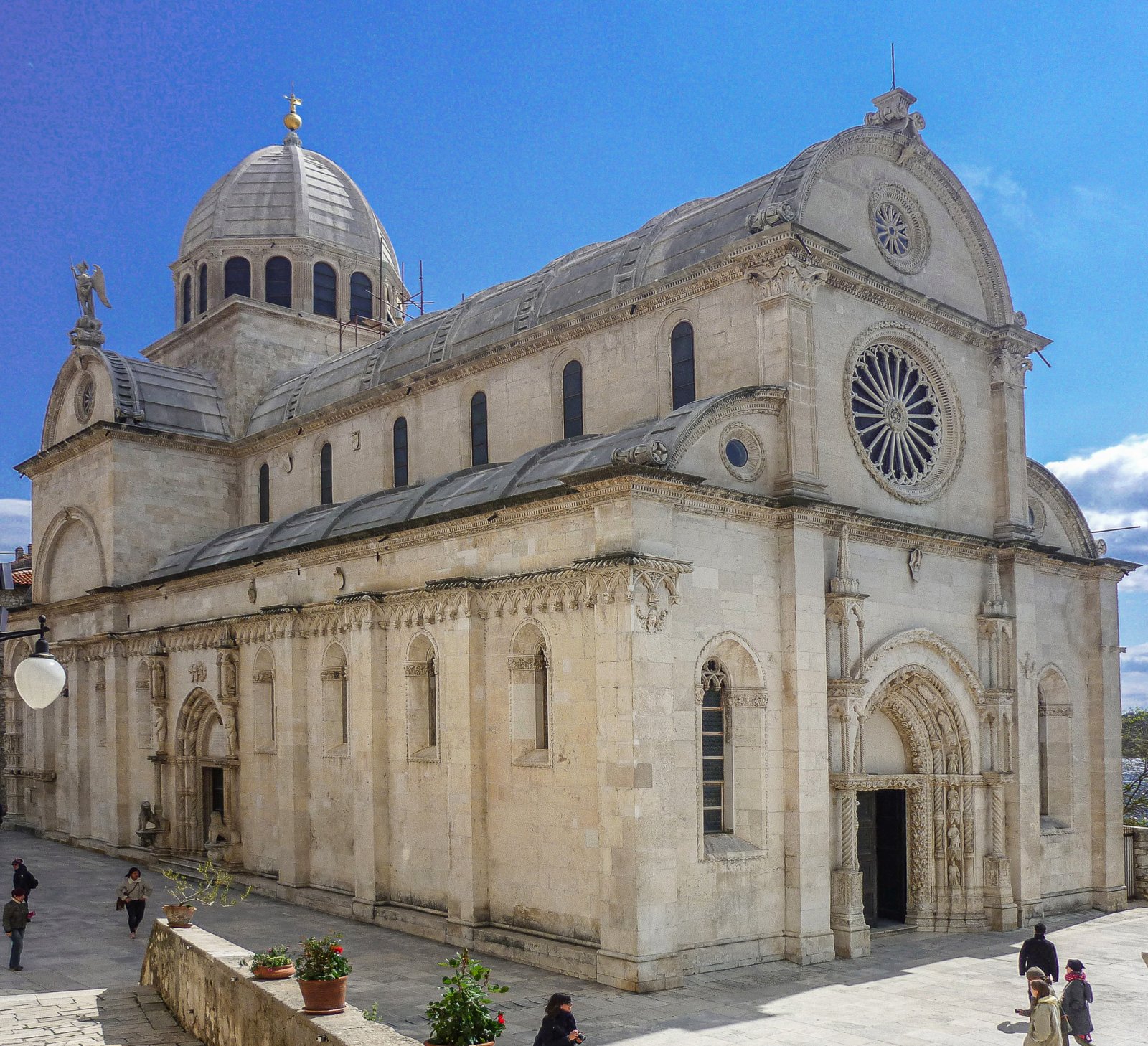 La cathédrale Saint-Jacques à Šibenik, Croatie - Šibenik | Secret World Trip Planner