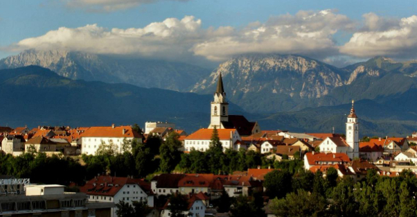 Kranj, une petite ville ancienne monumentale — Kranj