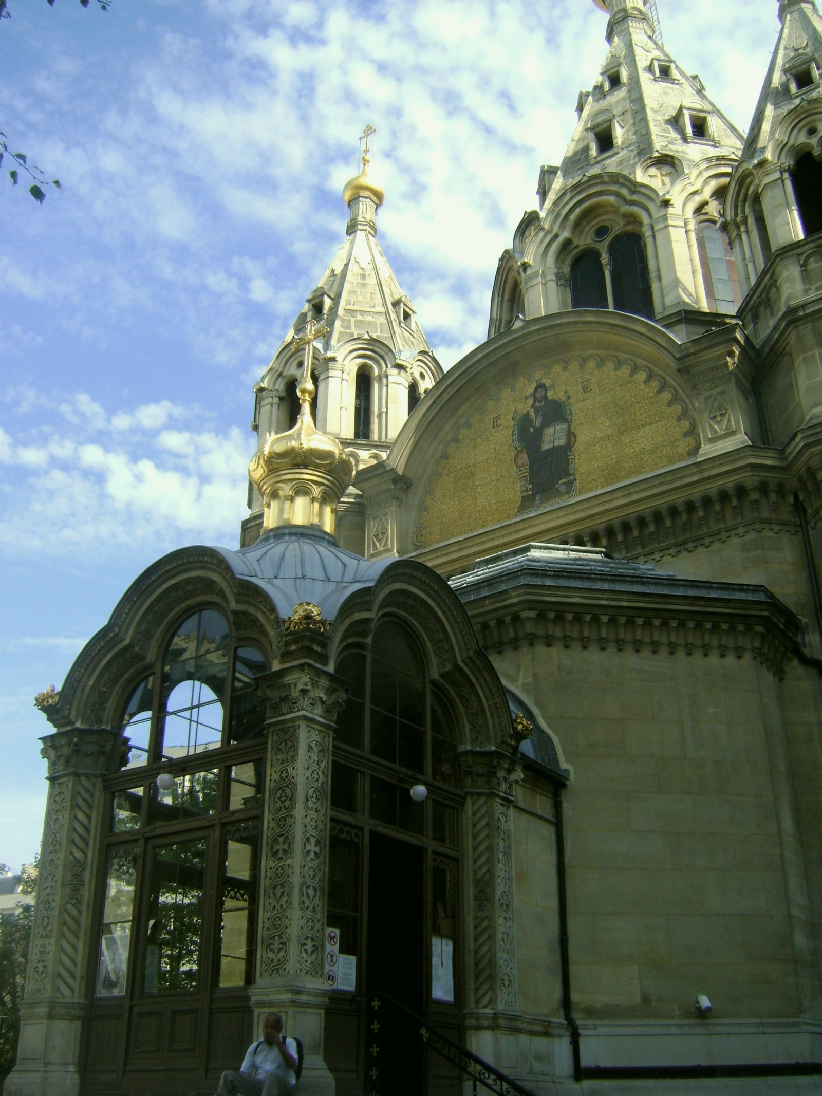 Paris | Catedrala Saint-Alexandre-Nevsky - Paris | Secret World Trip Planner
