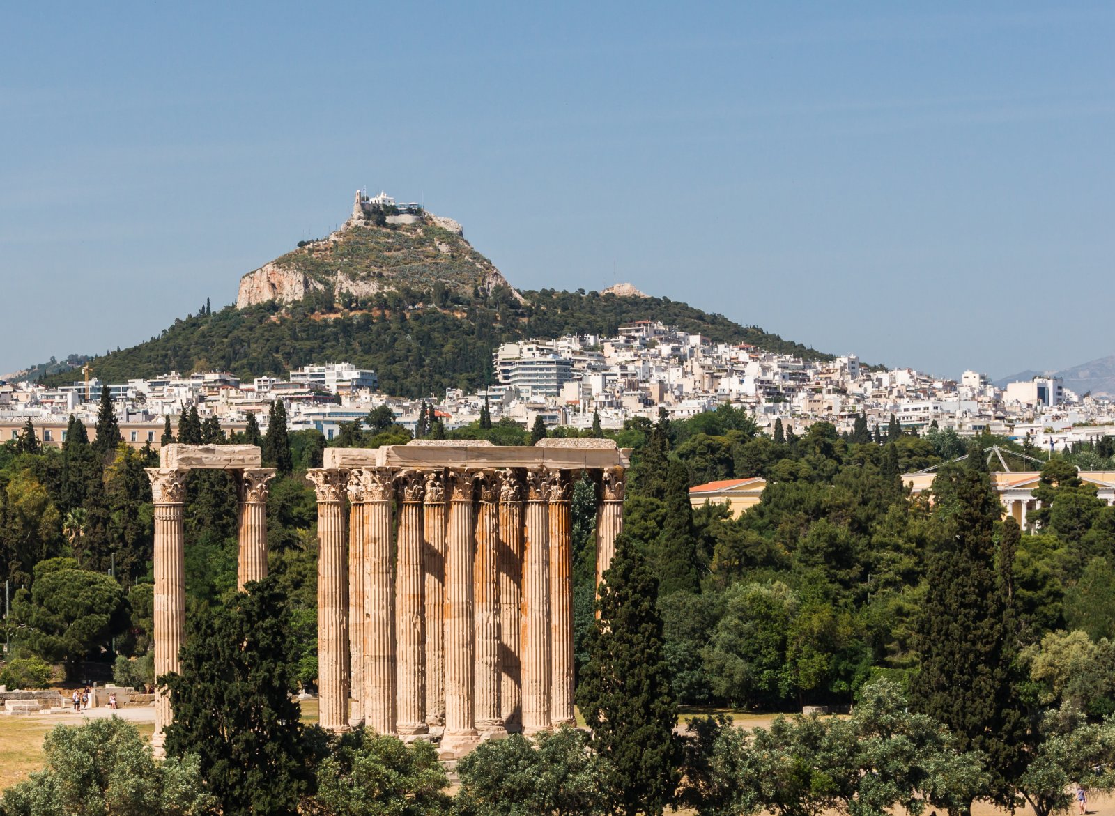 Athens | The Temple of Olympian Zeus - Atene | Secret World Trip Planner