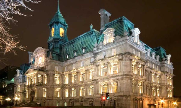 Point de repère à Montréal : Hôtel de Ville de Montréal — Montréal