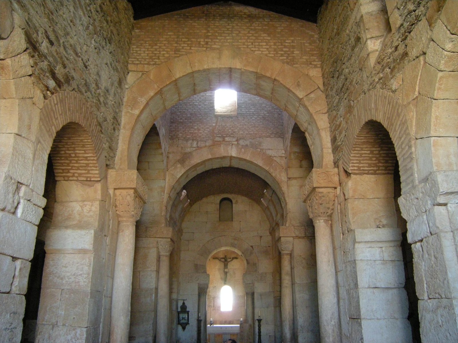 Espagne : L'église de San Pedro de la Nave - Campillo | Secret World Trip Planner