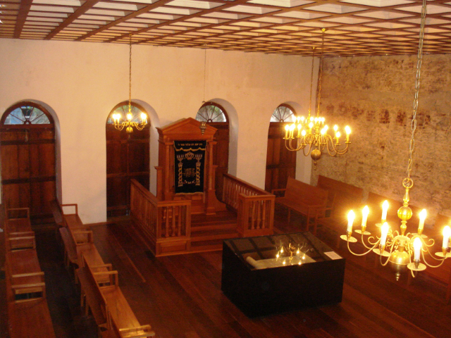 Synagoge Kahal Zur Israel - PE | Secret World Trip Planner