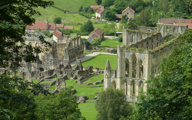 Rievaulx Terrace, North Yorkshire - Helmsley | Secret World Trip Planner