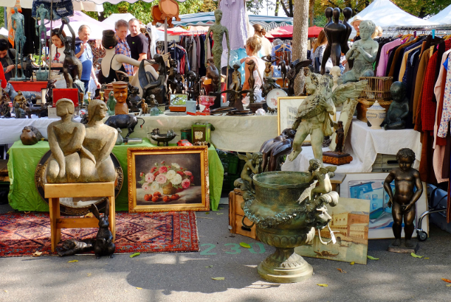 Mercato delle pulci di Bürkliplatz - Zürich | Secret World Trip Planner