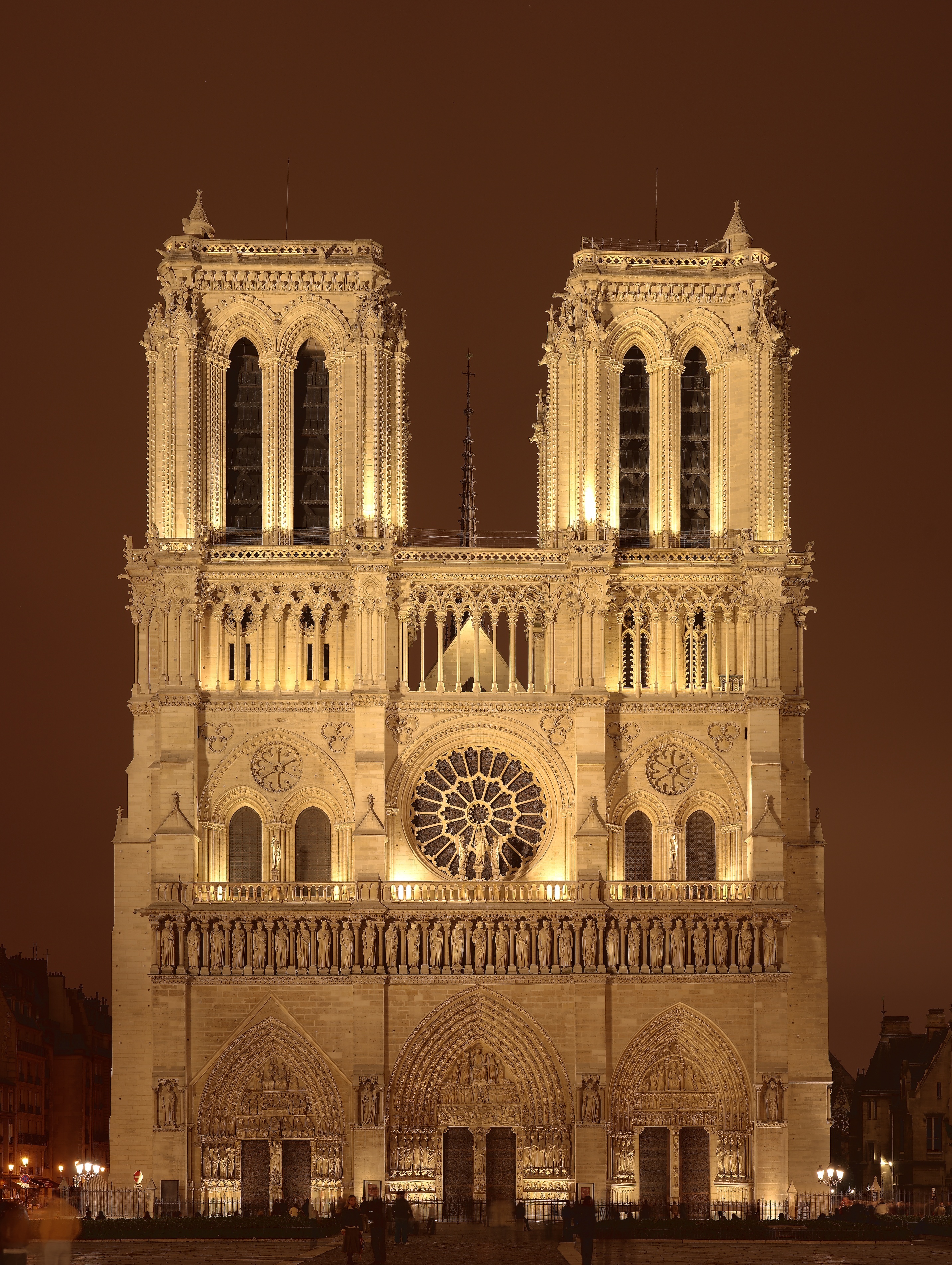 نوتردام پاریس - Paris | Secret World Trip Planner