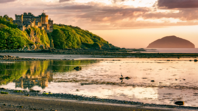 Culzean Castle - Maybole KA19 8LE | Secret World Trip Planner