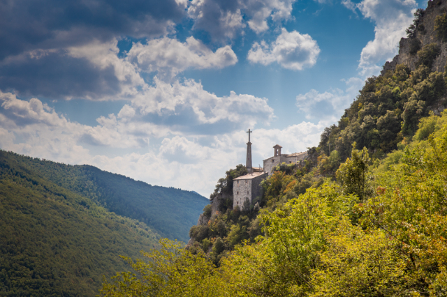 Ermitage de St Cataldo - 62024 Esanatoglia MC | Secret World Trip Planner