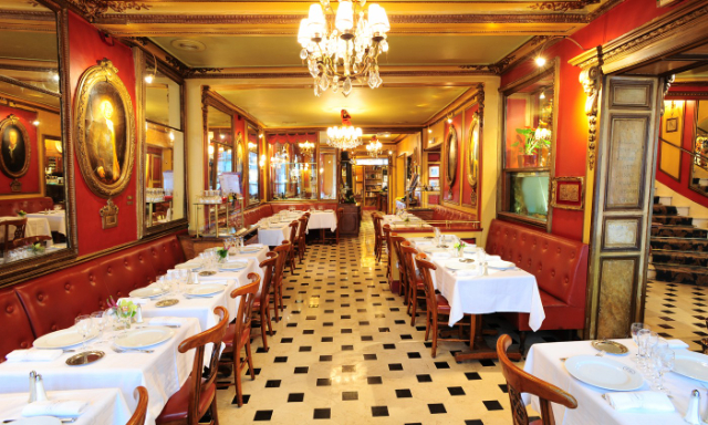 Kaviareň Procope - Paris | Secret World Trip Planner