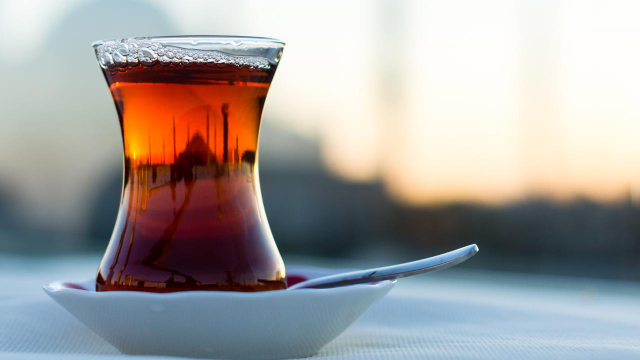 Turkish Tea - Istanbul | Secret World Trip Planner