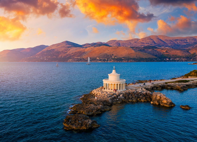 Il faro di Aghii Theodori - Argostoli 281 00 | Secret World Trip Planner