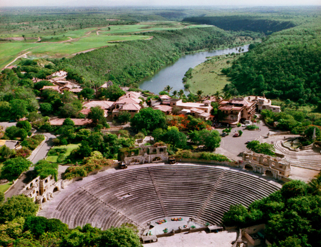 Il Villaggio di Altos de Chavón - La Romana | Secret World Trip Planner