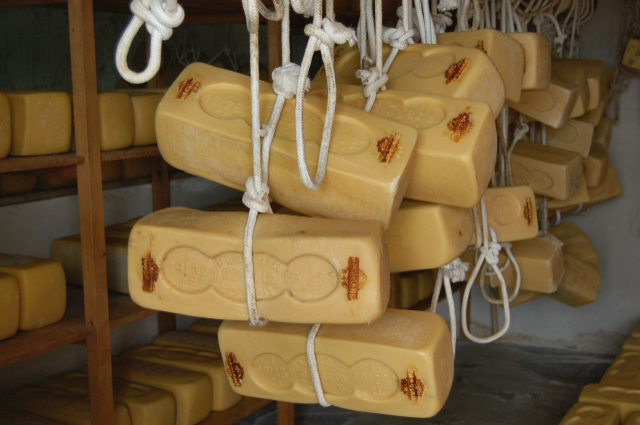 Il Caciocavallo Ragusano DOP - Ragusa | Secret World Trip Planner