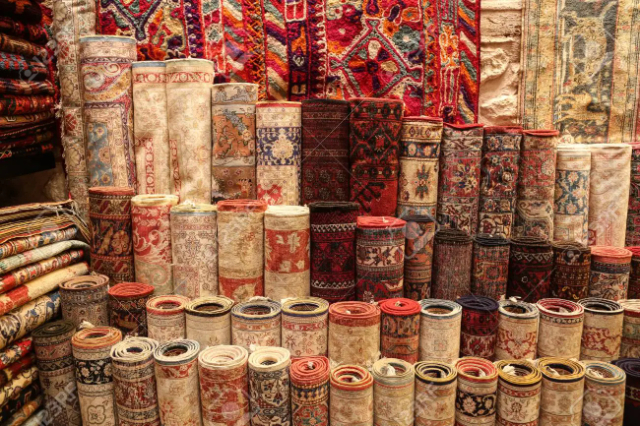 I tappeti di Istanbul - Piazza Beyazit | Secret World Trip Planner