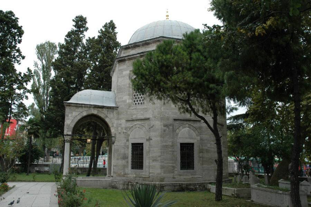 Tomba di Hayreddin Barbarossa - Beşiktaş Cd. No:8 | Secret World Trip Planner