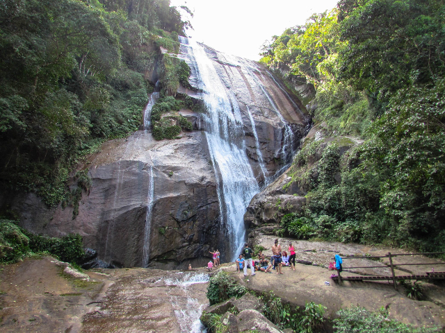 La cascata di Cachoeira do Gato - Ilhabela - San Paolo | Secret World Trip Planner