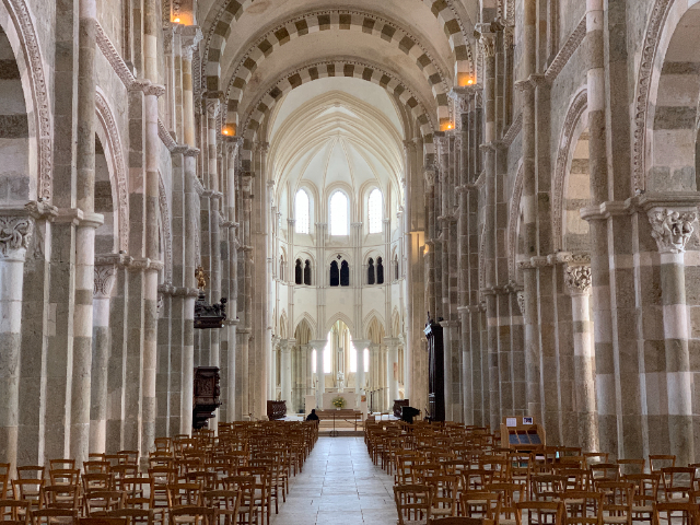 Basilique Sainte-Marie-Madeleine - Vézelay | Secret World Trip Planner