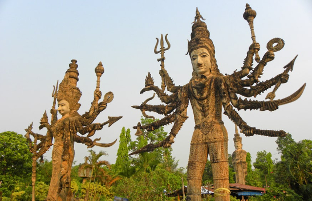 Parco dei Buddha di Sala Keoku - Wat That | Secret World Trip Planner