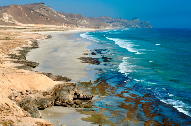 La spiaggia di Mughsai ed i Gyser  - Mughsail Beach | Secret World Trip Planner